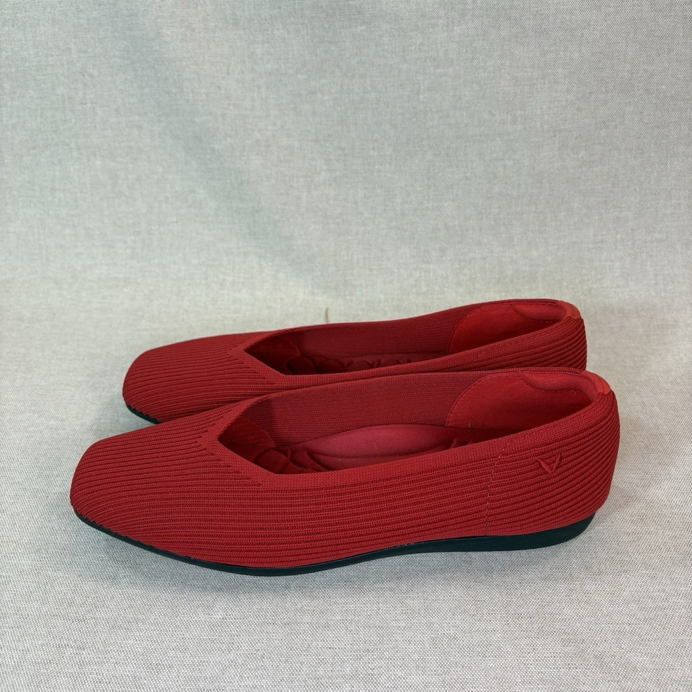 Vivaia Margot 2.0 Red Square Toe V Cut Comfort Ballet Flats EU40 US9 NWOB! - Picture 6 of 8